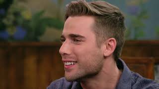 Schitts Creek - Cast Roundtable - Dan, Annie, Emily, Noah, Dustin and Sarah video