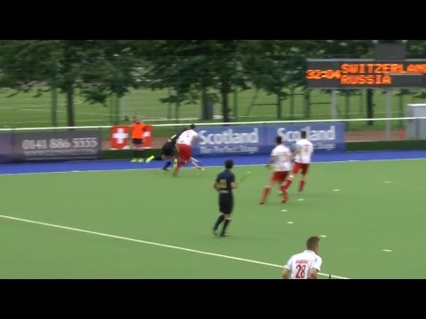 Russia U18 boys press against Switzerland.