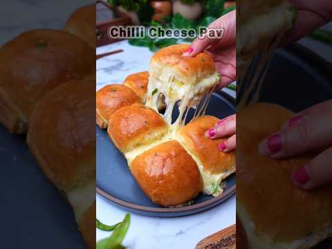 Creamy and Dreamy Chilli Cheese Pav Recipe 🥪❤️