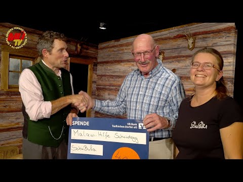 Große Freude bei der Theatergruppe SchwiBuRa über die gelungene Premiere