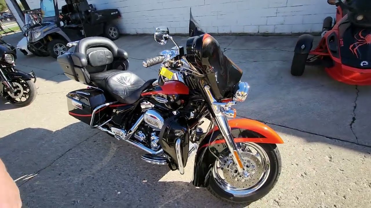 2007 Harley-Davidson® CVO™ Ultra Classic® Electra Glide® Motorcycle