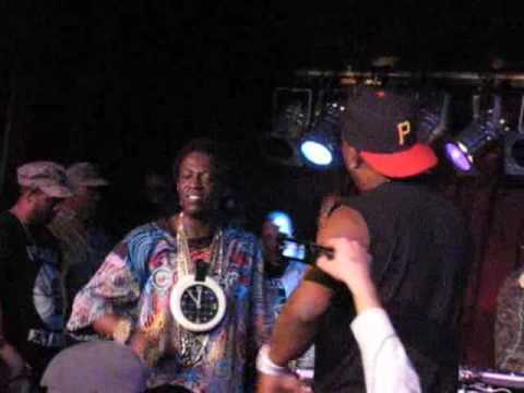 Public Enemy - Louder Than A Bomb Live