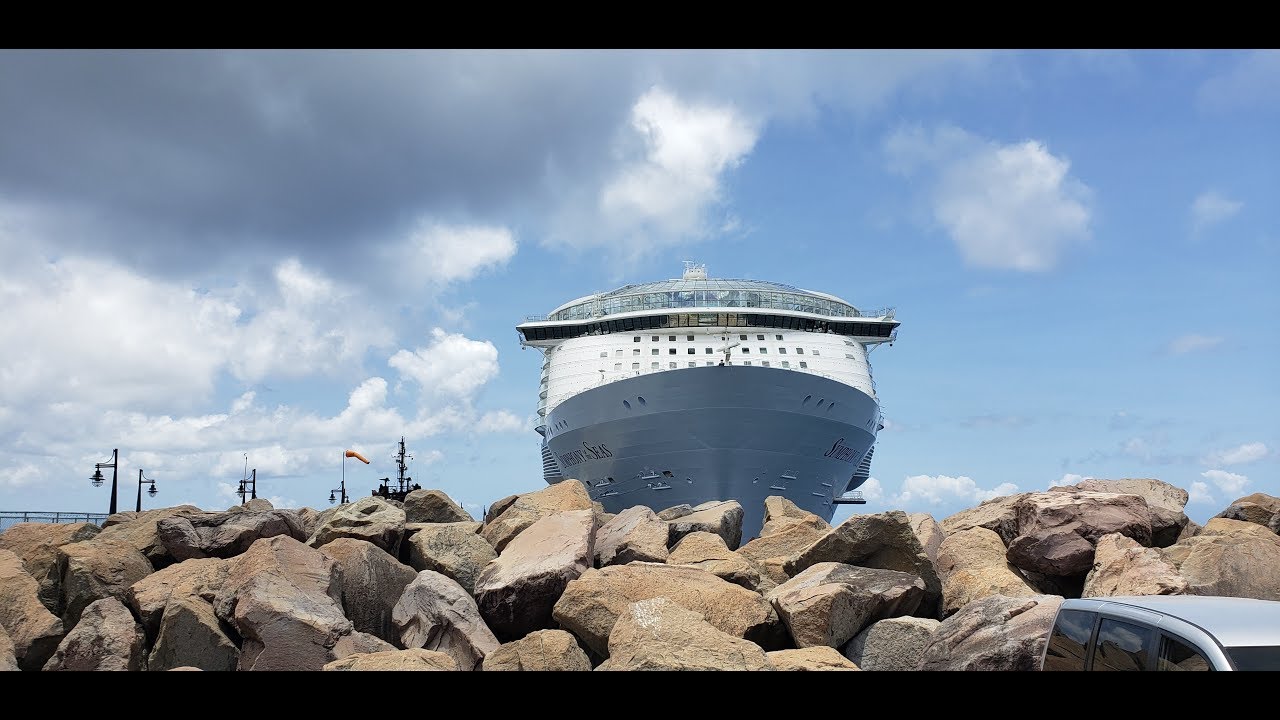 Symphony of the Seas - Cabin 9734 - Video 1