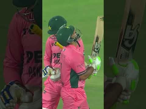 WHAT DRAMA IN LAHORE! 😱Shadab Khan is saved by the review 🏏#PAKvENG MZS1K