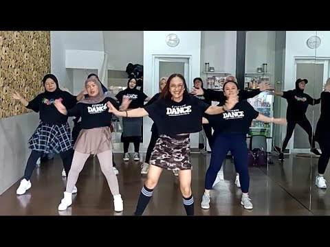 Lowkey - Adnan Veron,Erga,Liquid Silva | FitDance by Uchie | Fitness Dance Choreography