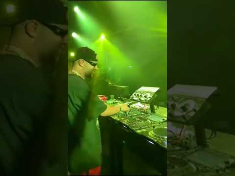 Quando a track é aclamada pelo público não tem jeito!  🤍🥵 @amineedge @parkart