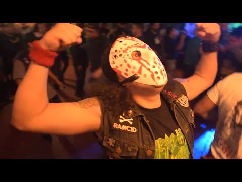 Excluded - Días de Gloria (Official)