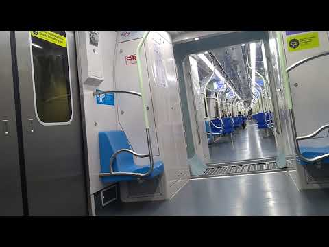 VMSP - Visão do Salão de Passageiros em Novo Trecho da Linha 5-Lilás