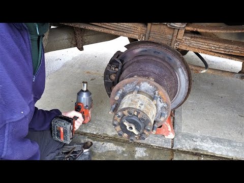 Ford F350 4x4 Dually Rear Rotor, Hub, Bearings, Axle Removal and Replace (2004)