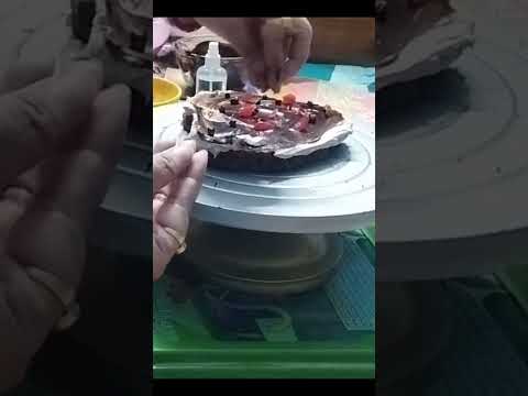chocolate cake frosting & simple decoration making #food #cake #highlights #everyone