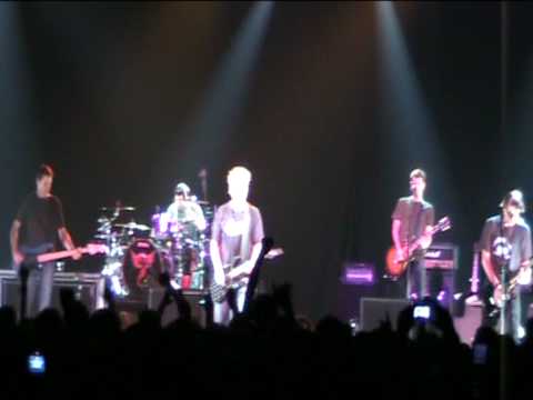 The Offspring - "What Happened To You?" Live @ Alcatraz (MIlan) 02/09/2009