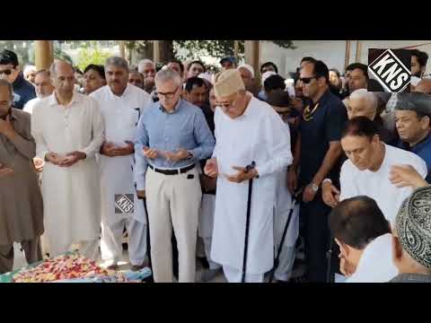 Dr. Farooq Abdullah and CM Omar Abdullah paid homage to Sher-e-Kashmir Shei...
