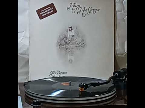 Mary MacGregor(Vinyl'黑膠碟)~ Torn Between Two Lovers