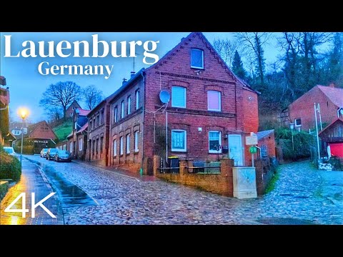 A Rainy Walk in a Beautiful Small Town - Lauenburg, Germany - 4K 60fps