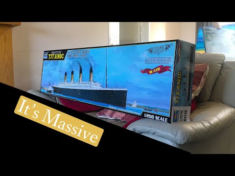 Trumpeter 1:200 Scale  RMS Titanic :  Build Montage Part1