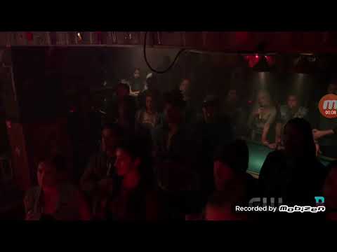 Riverdale 2x08 Archic and Veronica Sing 'Mad World' by Gary Jules but Betty takes over(2017) HD