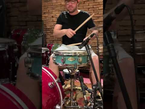 VARIAS CAIXAS DE BATERIA #short