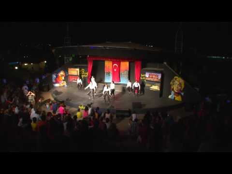 Traditional Turkish Dance - Horon