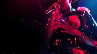Noisettes - Sometimes - Live Trabendo Paris - 29/10/2009