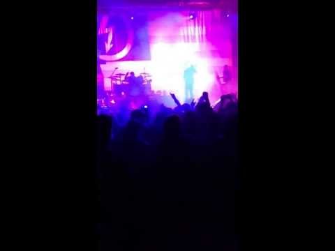 Marylyn Manson covering Personal Jesus!!