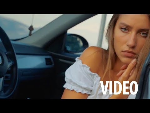 Cyrillic & Iwayo ft. Dina - Feel Like