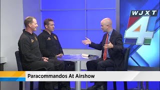 Paracommandos at airshow