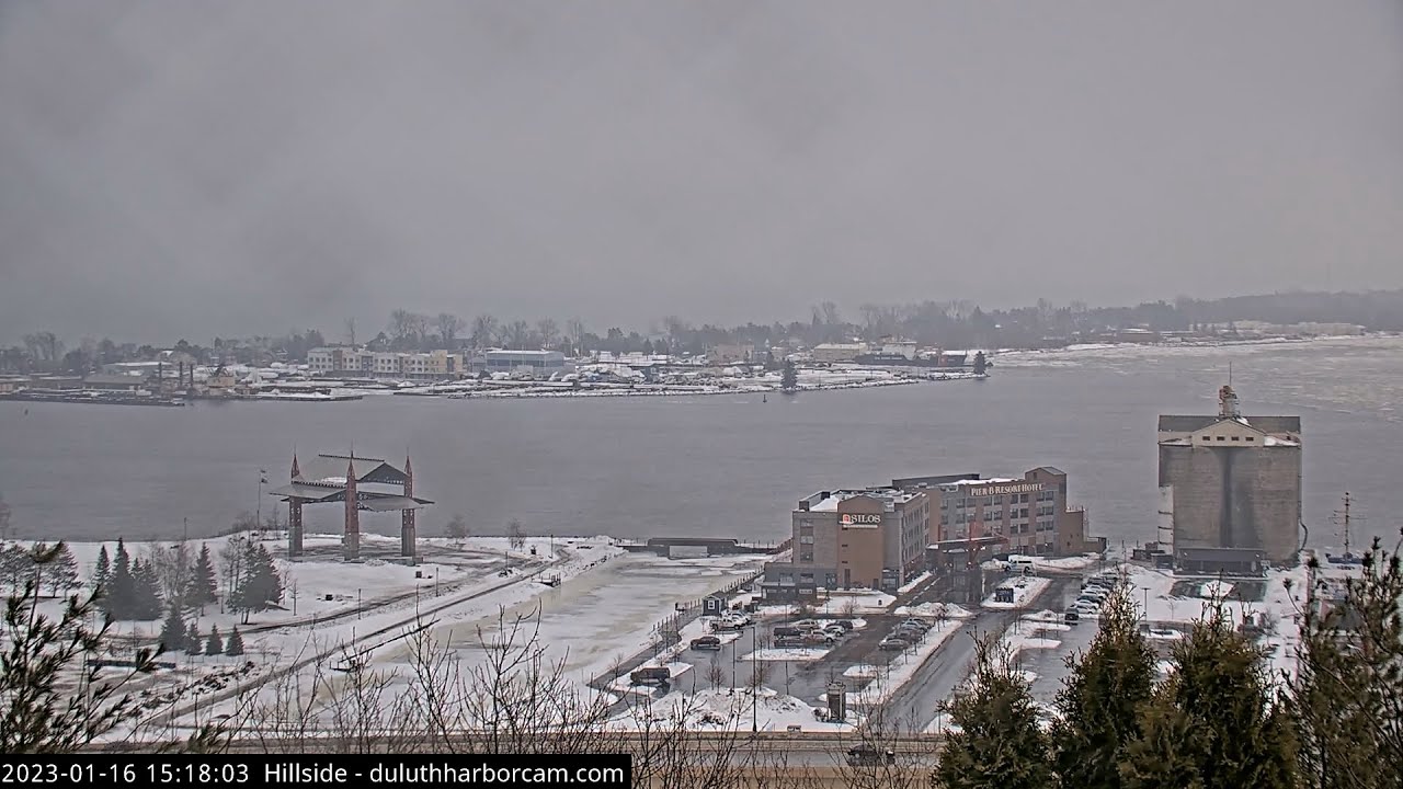 Live webcam view of Duluth Harbor Panorama