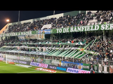 Banfield vs Barracas Central fans // Clausura 2025