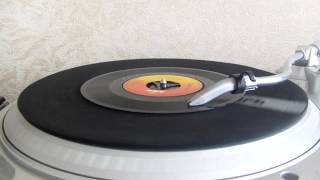 Johnny Nash - Tears On My Pillow (CBS 1975).