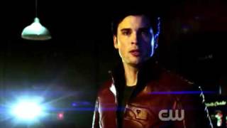 Smallville - Season 10 - Booster (Clark Phone Booth Change)