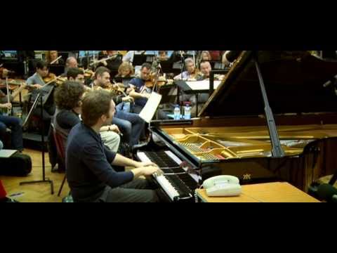 Leif Ove Andsnes records Rachmaninov Piano Concertos 3 & 4