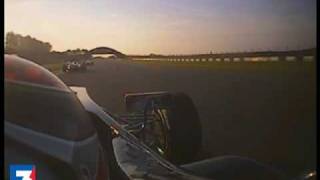 preview picture of video 'Perez and Hartley battle, British F3, Donington'