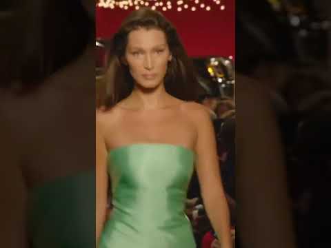 Bella Hadid and Gigi Hadid walking for Brandon Maxwell spring summer 2019 ..green or pink?