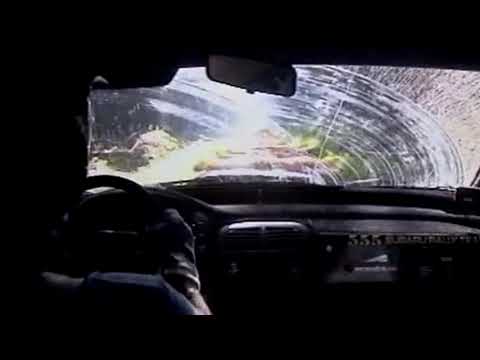 Peter "Possum" Bourne crashed in 1995 Rally of Malaysia (2 camera views)