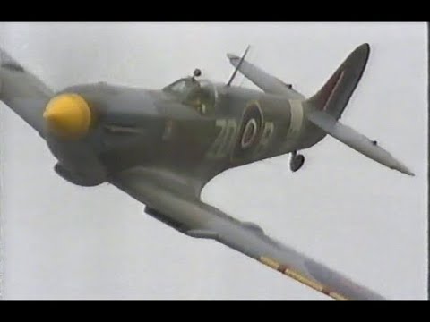 Supermarine Spitfire - Ray Hanna - Biggin Hill - Circa 2000.