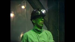 Devo - Working In The Coal Mine [Live On Countdown] [50fps]