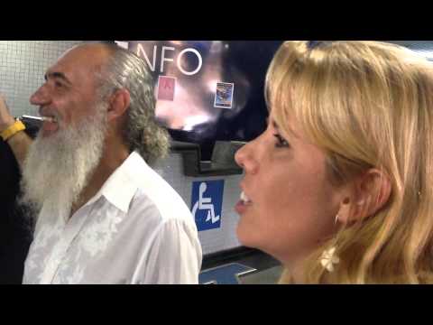 Casa de Cura Mestre Irineu e hino Do Prem Baba em francês em Rio Branco