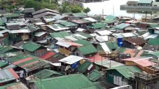 preview picture of video 'squatter homes under Mactan Bridge'