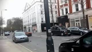 Super Carros + idiotas = batida (Beat)