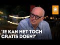 Johan en René snappen niets van vertrek Messi: 'Je kan het toch gratis doen?' | DE ORANJEZOMER