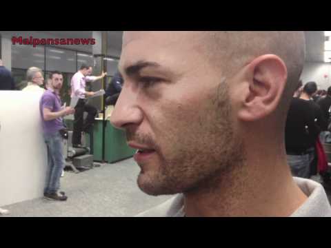 Il papà che si è aggiudicato il vestito da scimmia