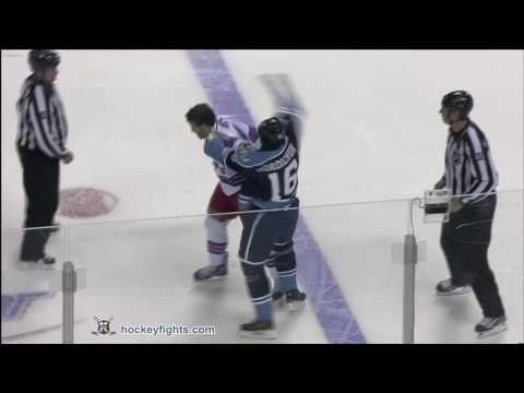 Brandon Prust vs Darcy Hordichuk Nov 26, 2010