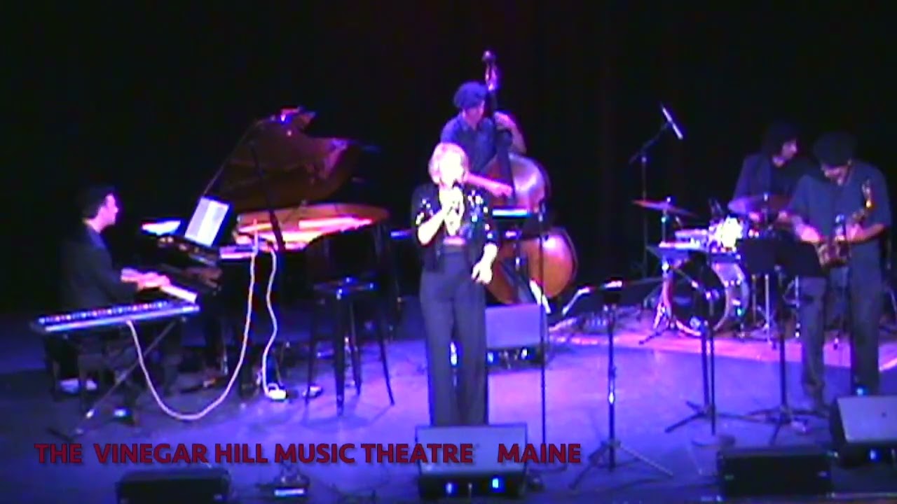 Promotional video thumbnail 2 for Annie Royer Café de Paris French Quartet