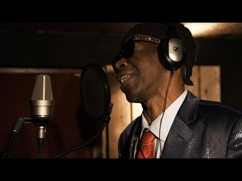 Roots Attack feat. Joseph Cotton - Welcome to Kingston [Official Video]