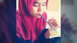 Download lagu Enak susunya mama mp3 Download lagu Enak susunya mama mp3