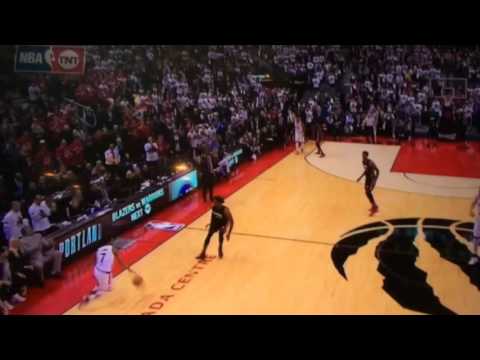Kyle Lowry half court buzzer beater