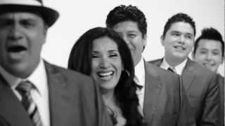 Video Aunque No Quieras de Grupo Blanco y Negro