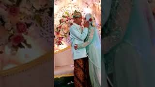 Download lagu Viral cowo jelek nikah dengan wanita cantik mp3