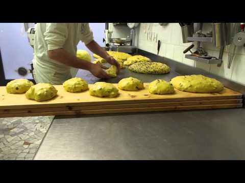 download lagu mp3 mp4 Brera Milano Pandoro, download lagu Brera Milano Pandoro gratis, unduh video klip Brera Milano Pandoro