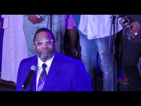 Hezekiah Walker Your Favor ( is on me )